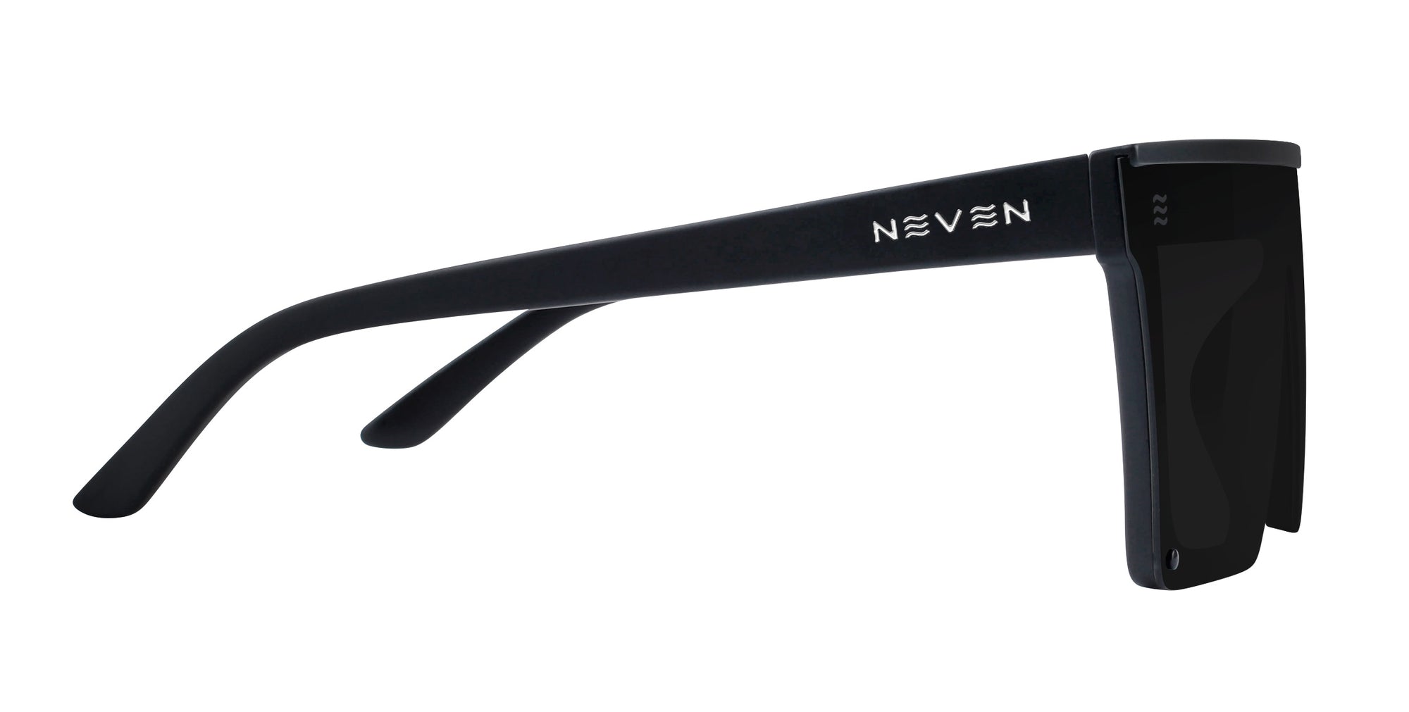 IWMSAN black angular polarized sunglasses from Neven Eyewear.