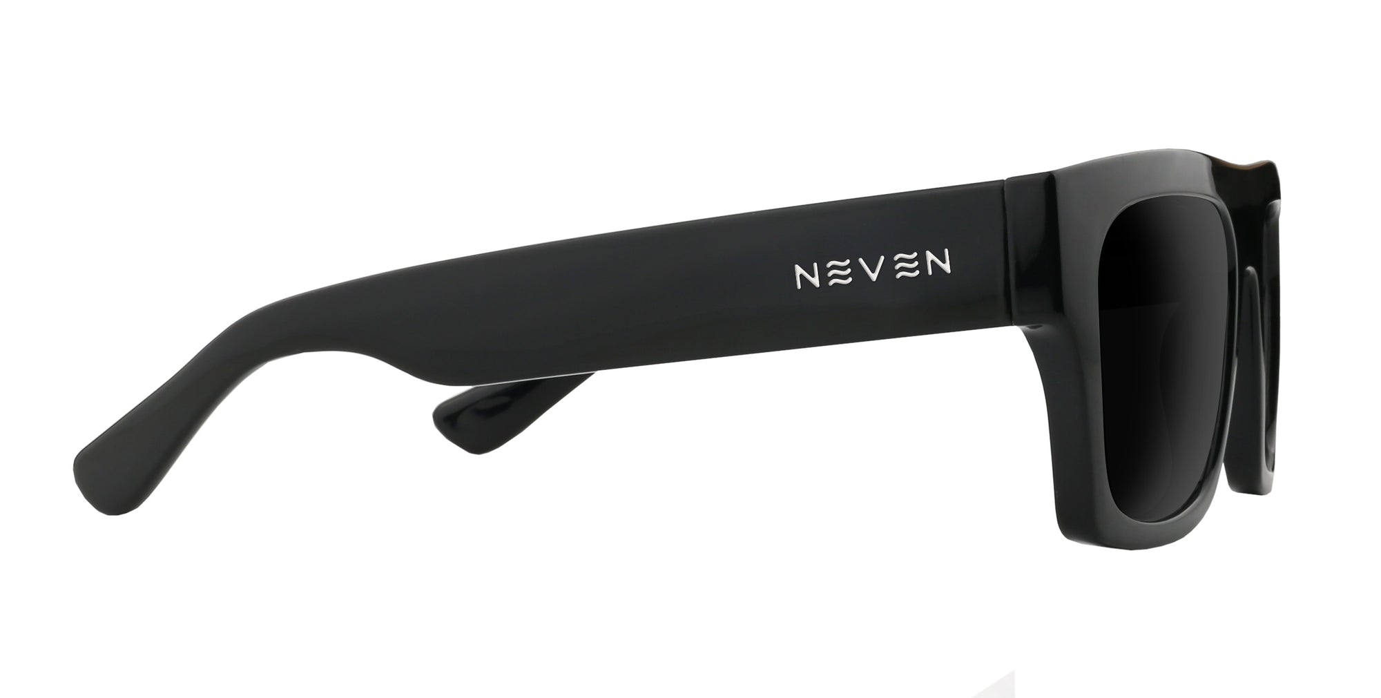 The Royce Black Thick prescription glasses from Neven Eyewear.